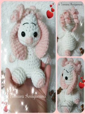 cover image of crochet pattern Sophie dog